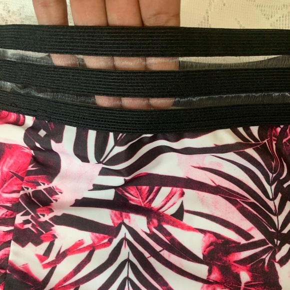 SHEIN BIKINI FLORAL MESH 2 PCS SET SIZE XL😍 - Picture 6 of 9